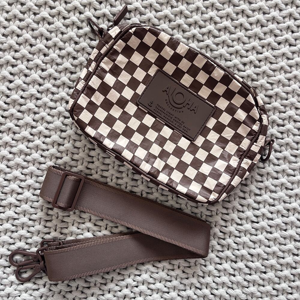 Aloha Collection• SUPER SPECIAL LIMITED EDITION LE TOUR Check Cross Body Purse